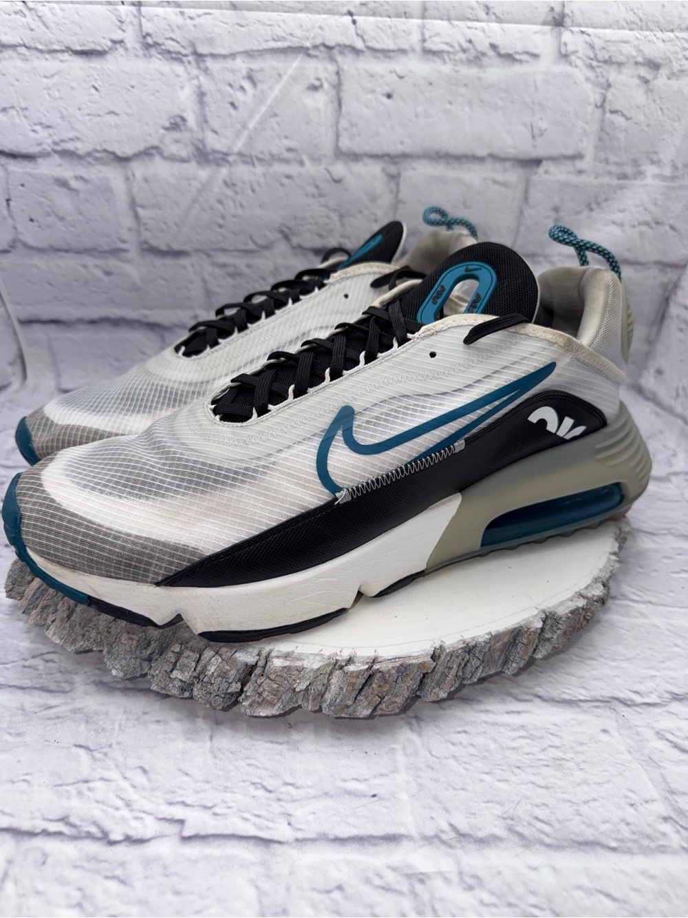 Nike Air Max 2090 Mens Size 14 White Black Athletic Running Shoes Sneakers